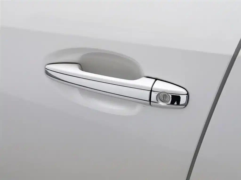 Subaru XV 2012 2.0i Luxury Edition — миниатюра 18