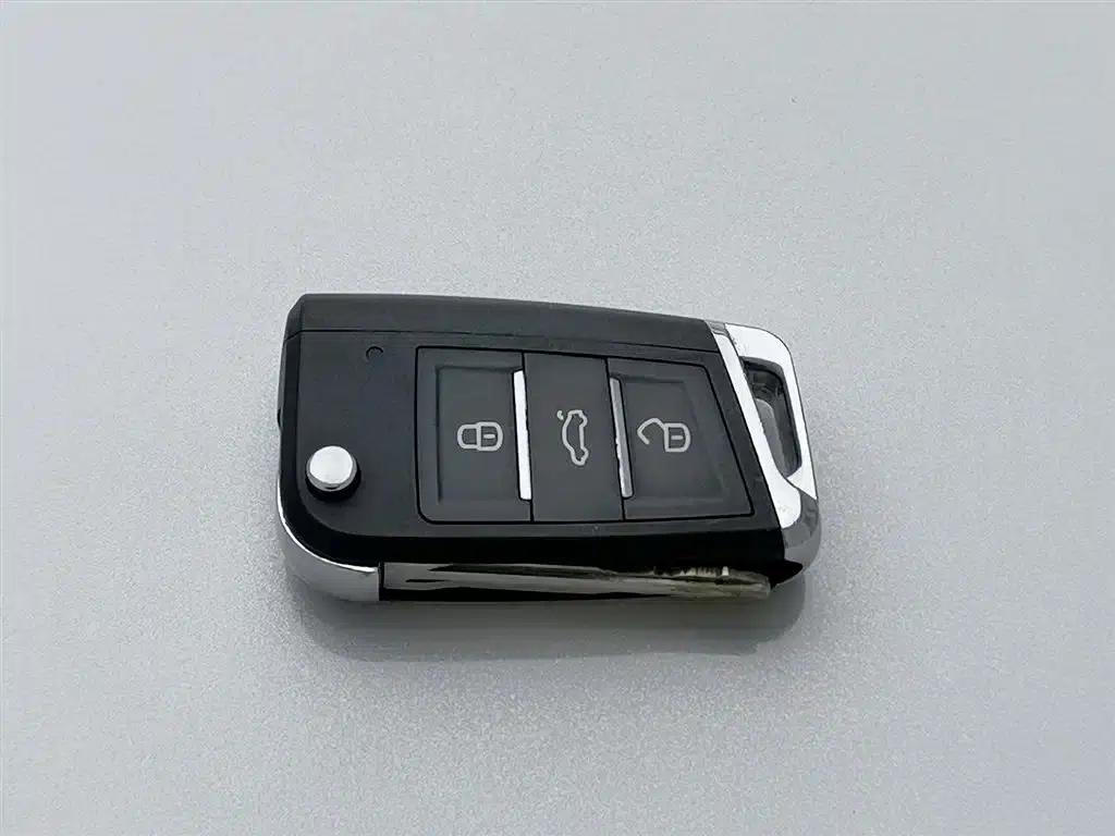 Subaru XV 2012 2.0i Luxury Edition — миниатюра 19