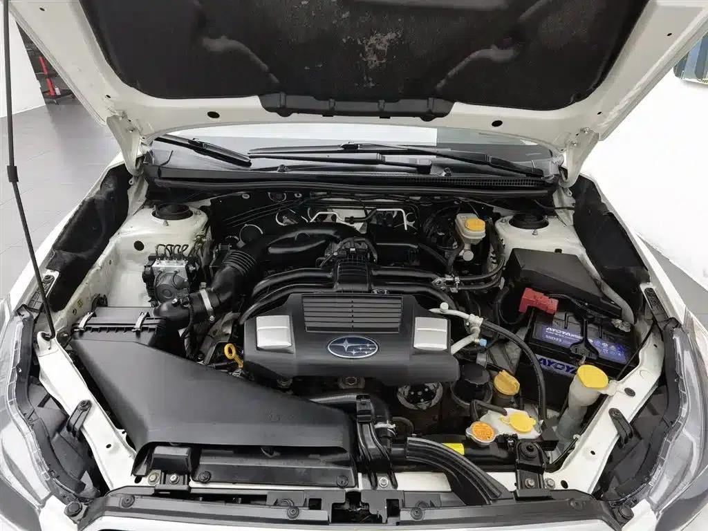 Subaru XV 2012 2.0i Luxury Edition — миниатюра 6