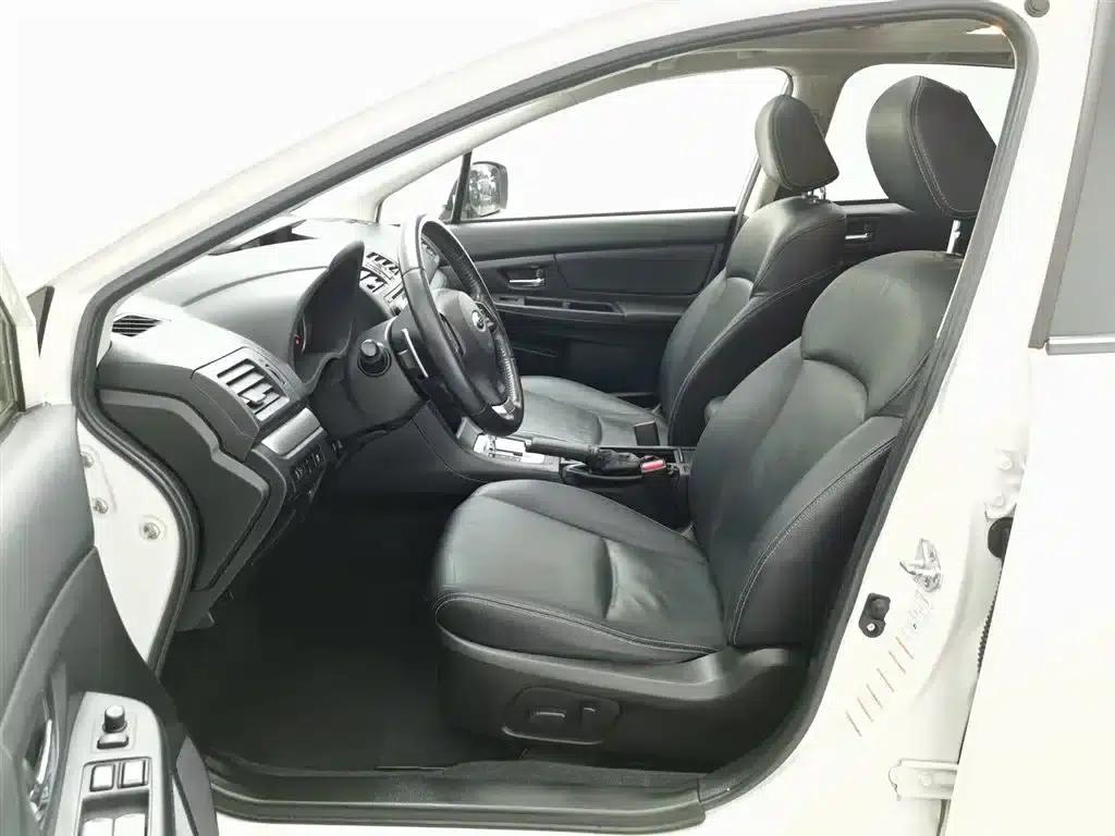 Subaru XV 2012 2.0i Luxury Edition — миниатюра 10