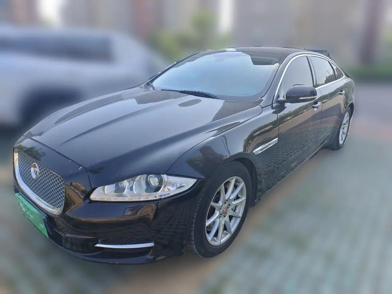 Jaguar XJ 2014 XJL 2.0T Two-Wheel-Drive Elegant Business Edition — миниатюра 1