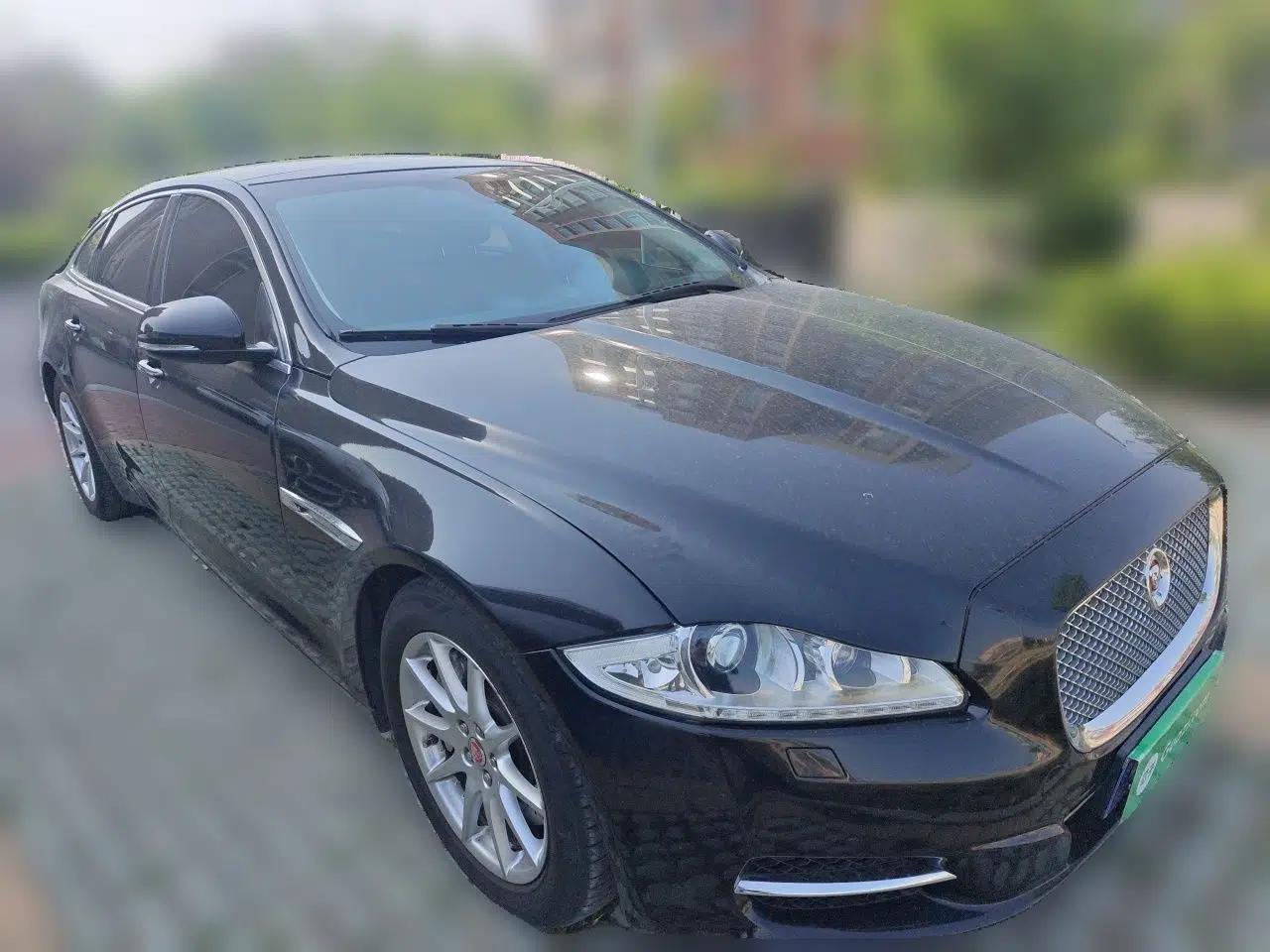Jaguar XJ 2014 XJL 2.0T Two-Wheel-Drive Elegant Business Edition — миниатюра 3