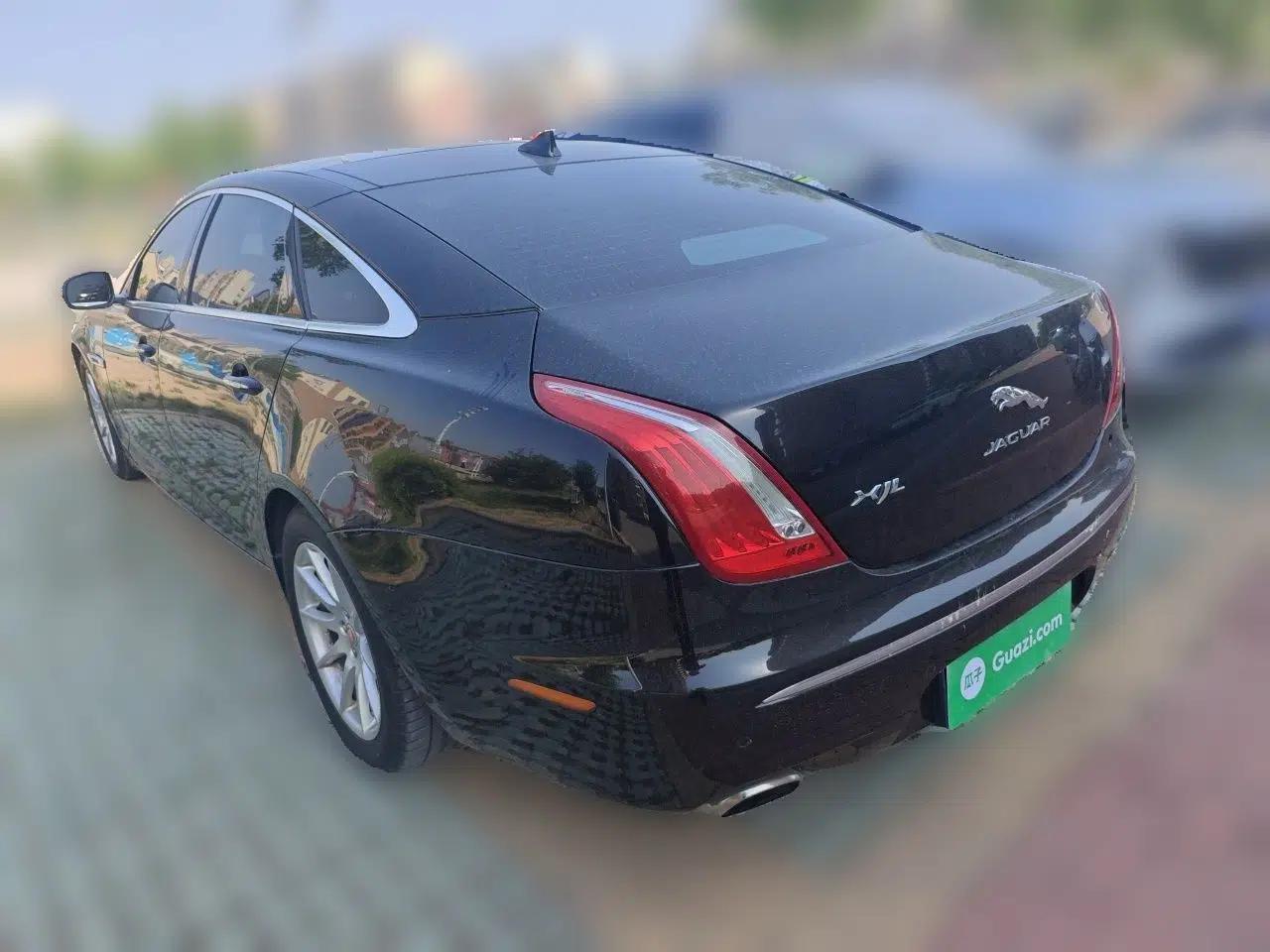 Jaguar XJ 2014 XJL 2.0T Two-Wheel-Drive Elegant Business Edition — миниатюра 4
