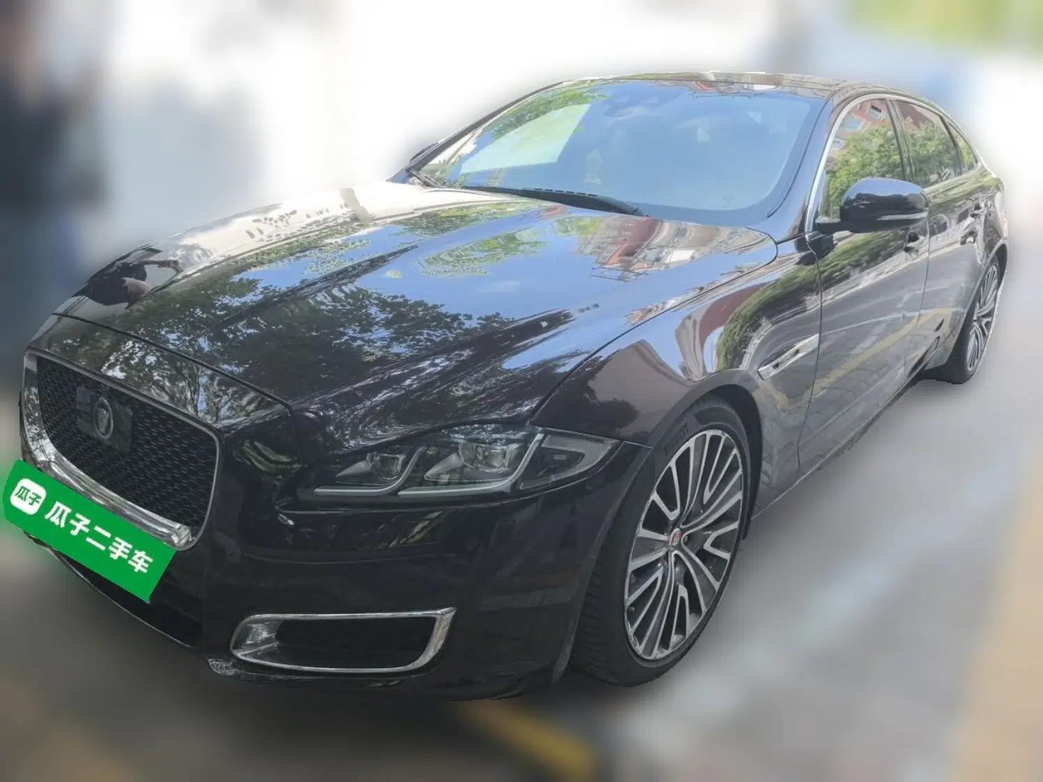 Jaguar XJ 2018 XJL 3.0 SC Two-Wheel-Drive Panoramic Business Edition — миниатюра 1