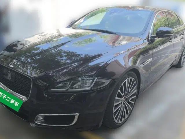 Jaguar XJ 2018 XJL 3.0 SC Two-Wheel-Drive Panoramic Business Edition