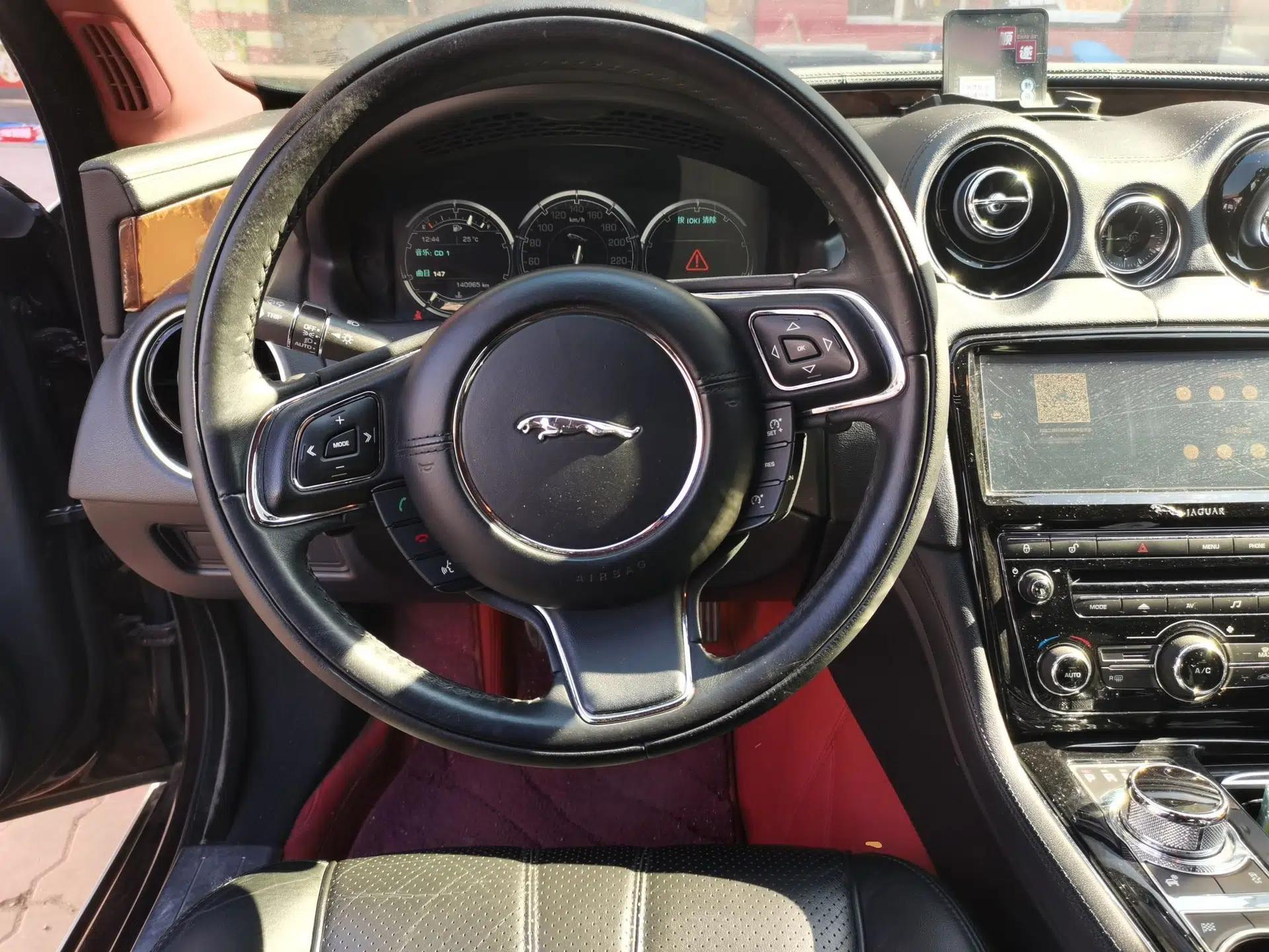 Jaguar XJ 2015 XJL 3.0 SC Four-Wheel Drive Luxury Business Edition — миниатюра 11