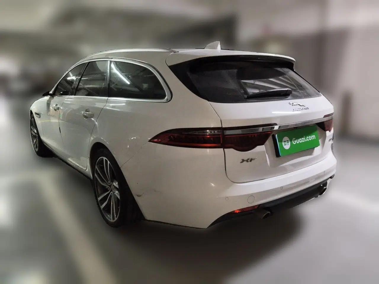 Jaguar XF 2018 XF Sportbrake 2.0T 250 PS Two-Wheel-Drive Luxury Edition — миниатюра 4