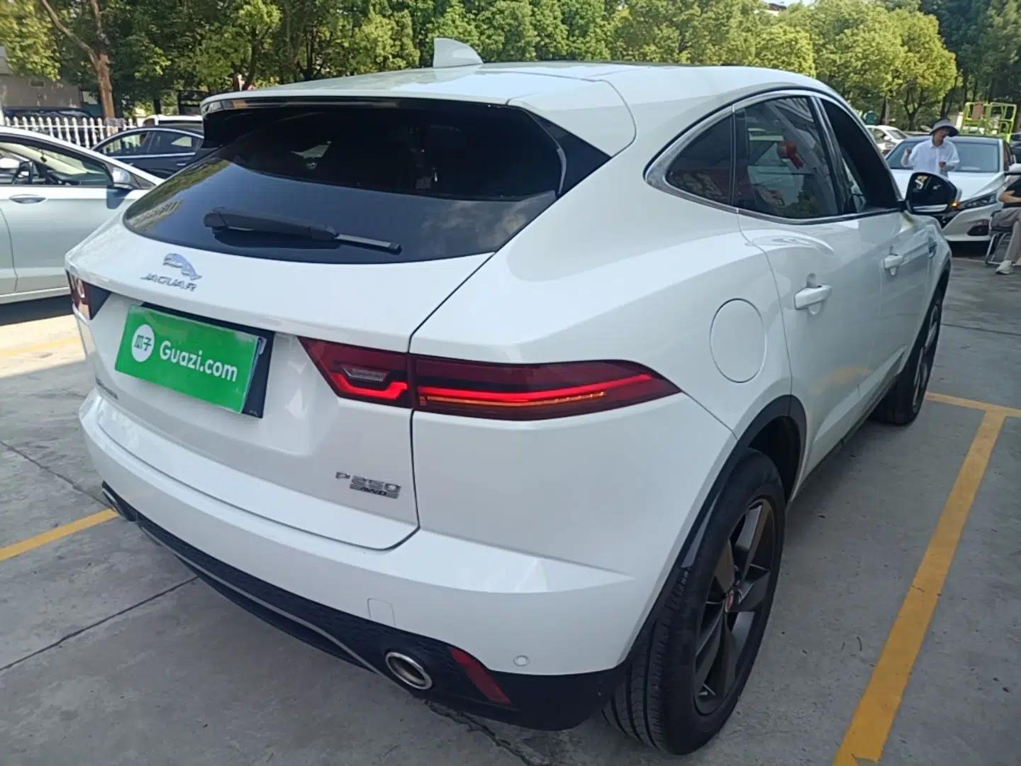 Jaguar E-PACE 2018 P250 S China VI — миниатюра 6