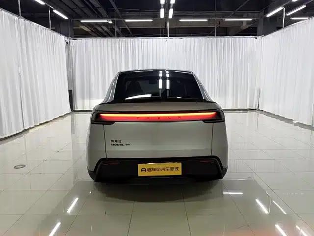 Model Y L 2025 Long Range All-Wheel Drive — миниатюра 9