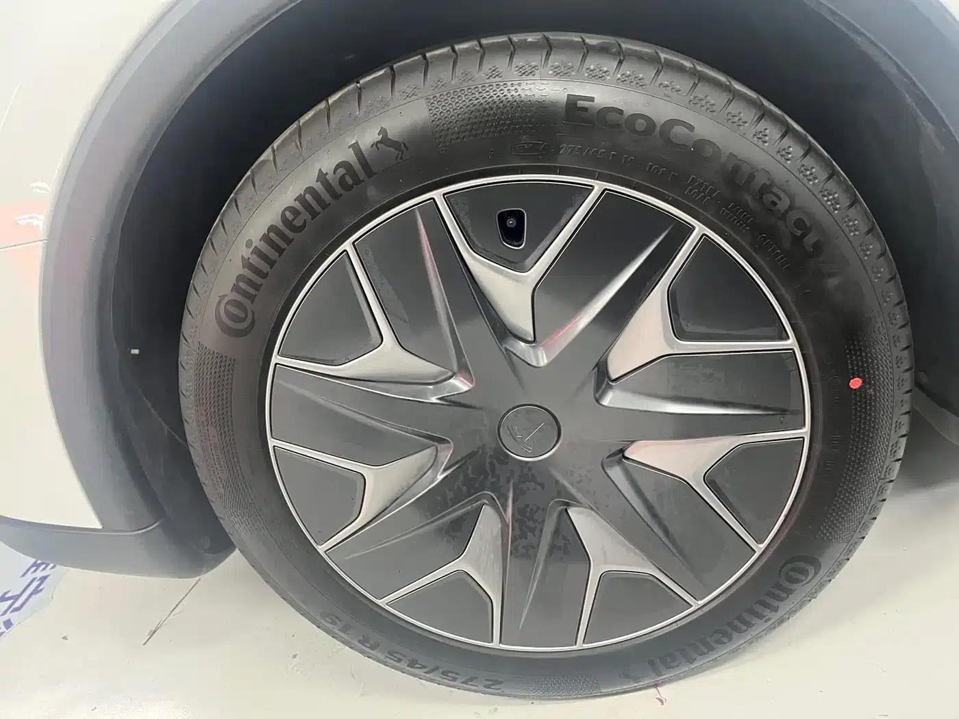 Model Y L 2025 Long Range All-Wheel Drive — миниатюра 16