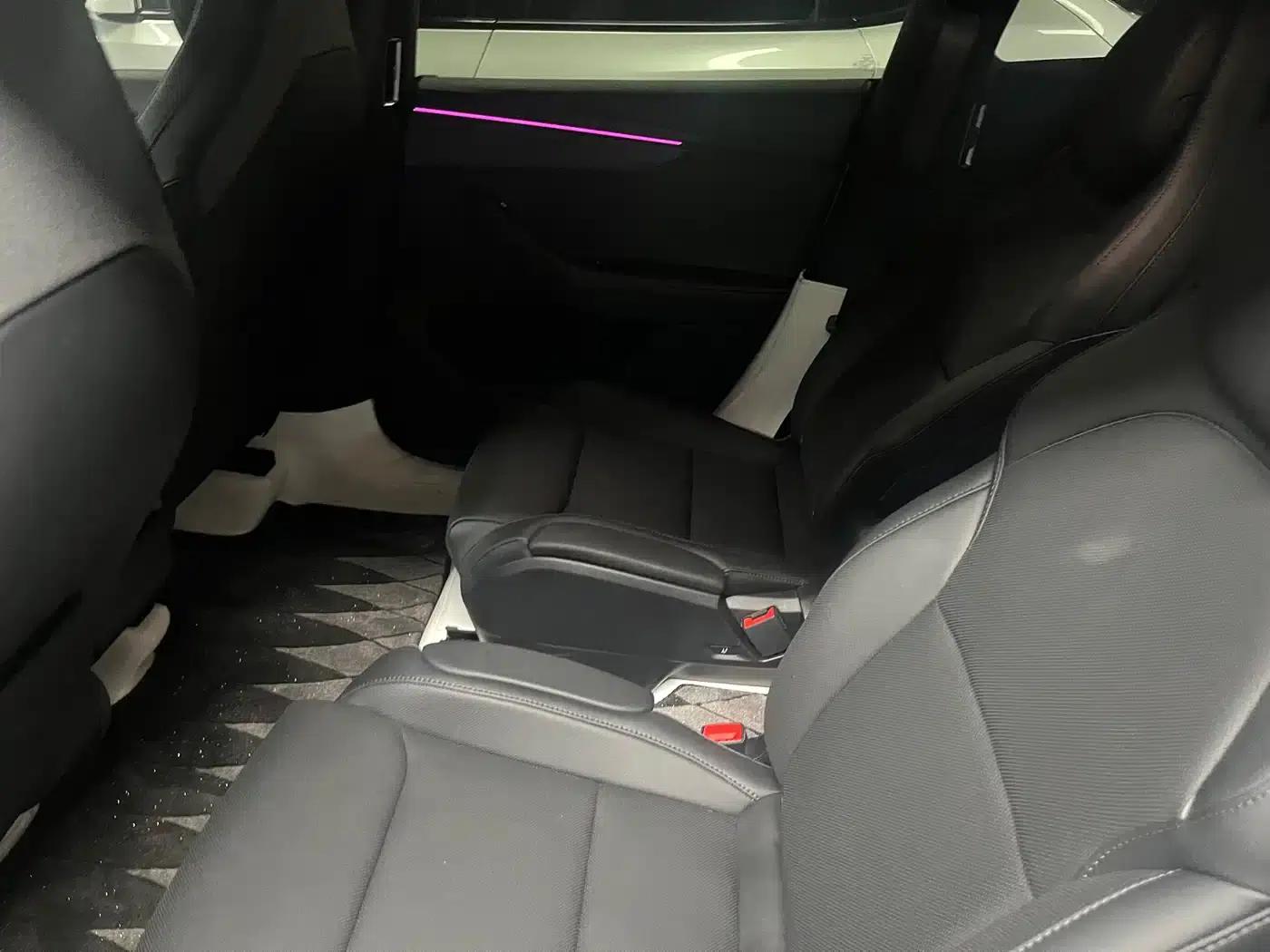 Model Y L 2025 Long Range All-Wheel Drive — миниатюра 9