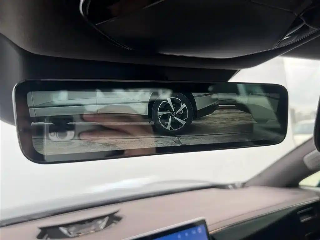Denza Z9 2024 Model 1100km AWD Max Edition — миниатюра 17
