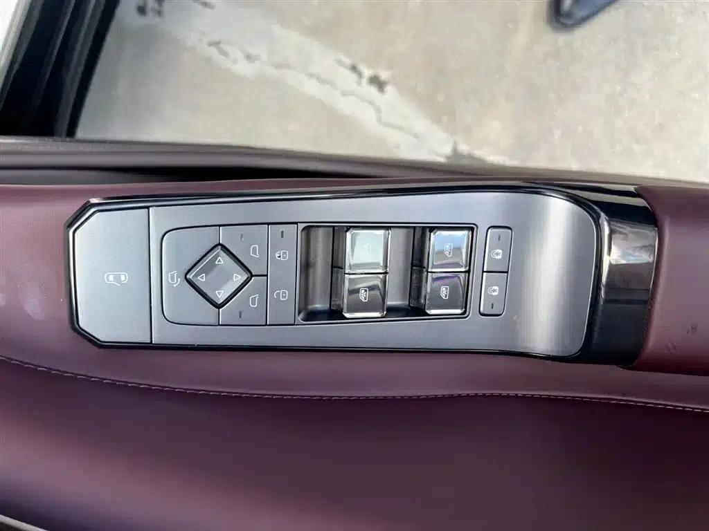 Denza Z9 GT 2024 1100 AWD Ultra Edition — миниатюра 10