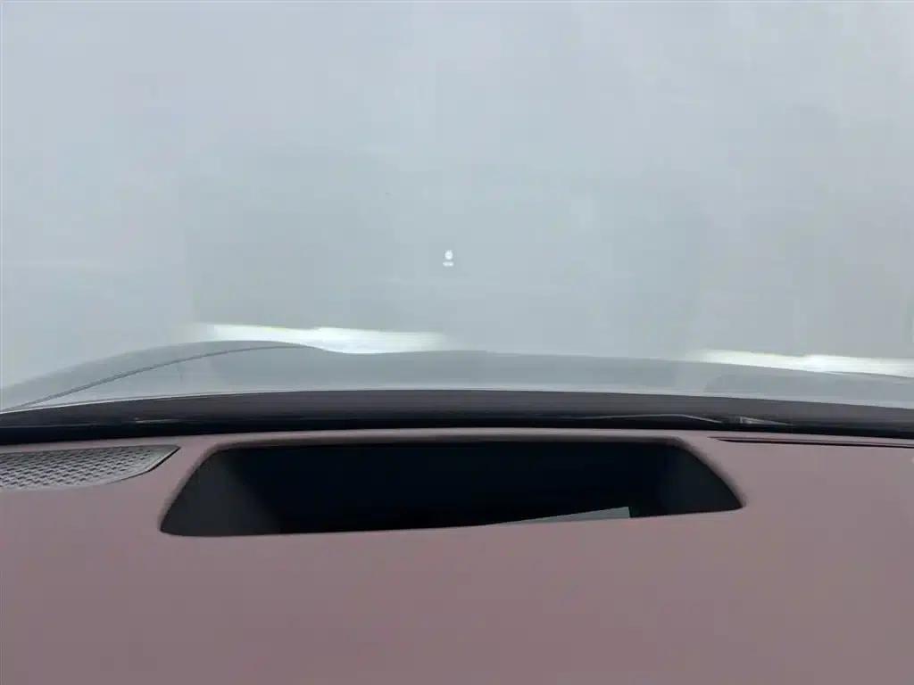 Denza Z9 GT 2024 1100 AWD Max Edition — миниатюра 12