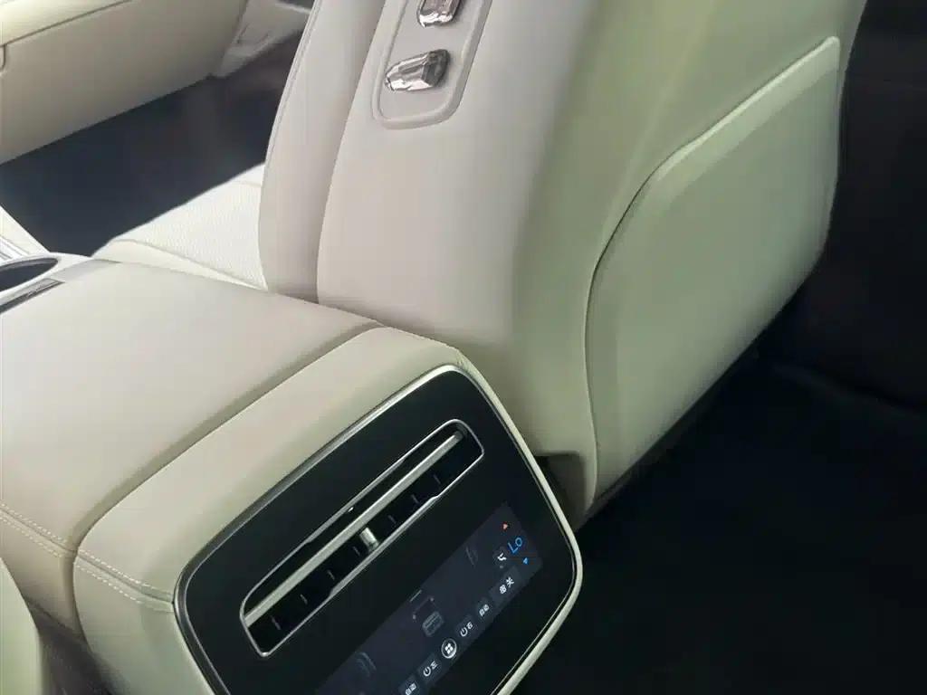 Denza Z9 GT 2024 1100 AWD Max Edition — миниатюра 13