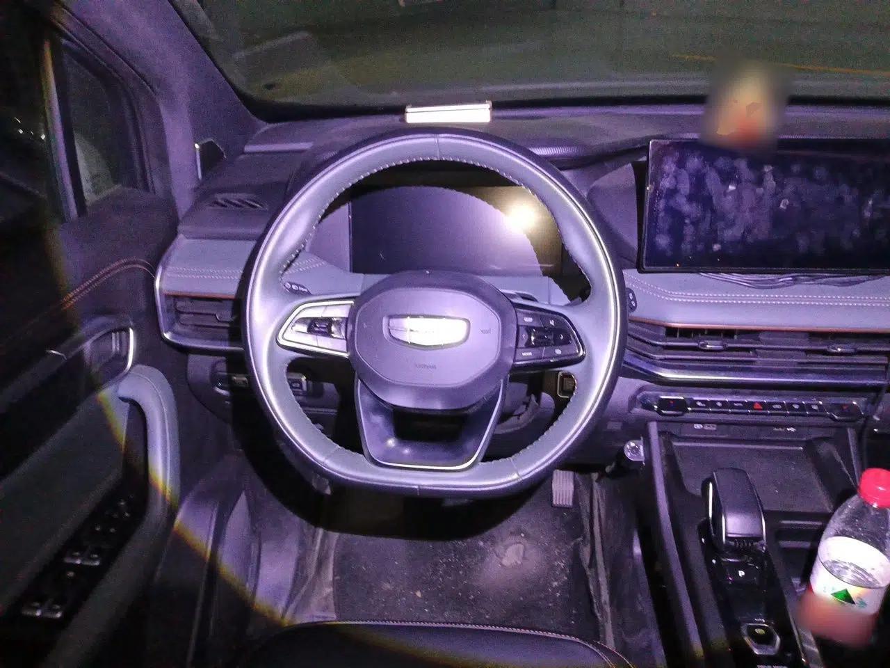 Geely Auto Haoyue L 2023 2.0T DCT Prestige Edition — миниатюра 11