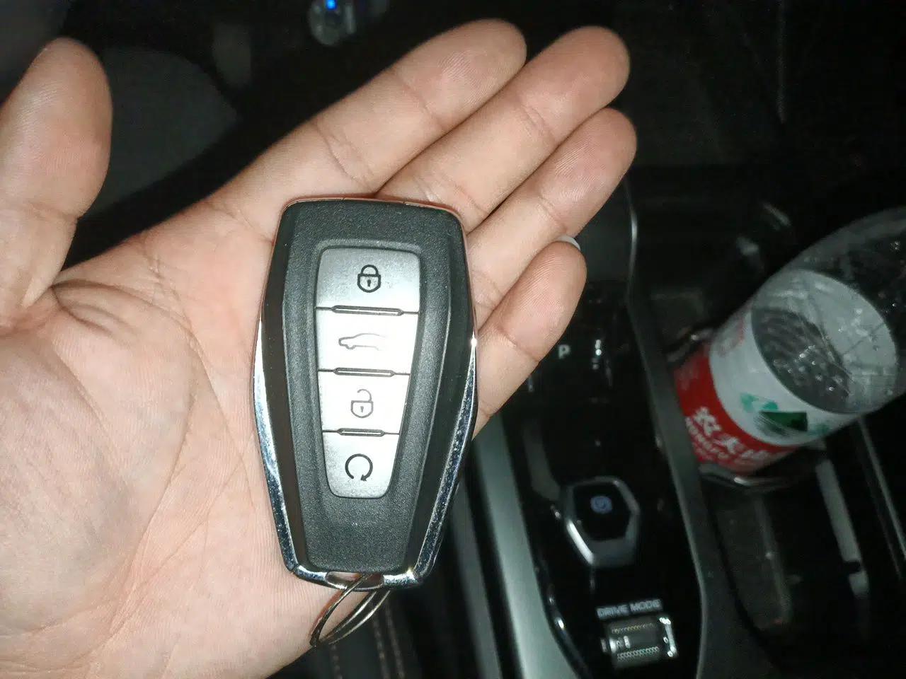 Geely Auto Haoyue L 2023 2.0T DCT Prestige Edition — миниатюра 9