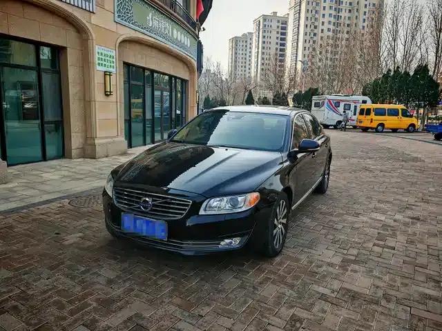 2014 Volvo S80L 2.0T T5 Smart Edition