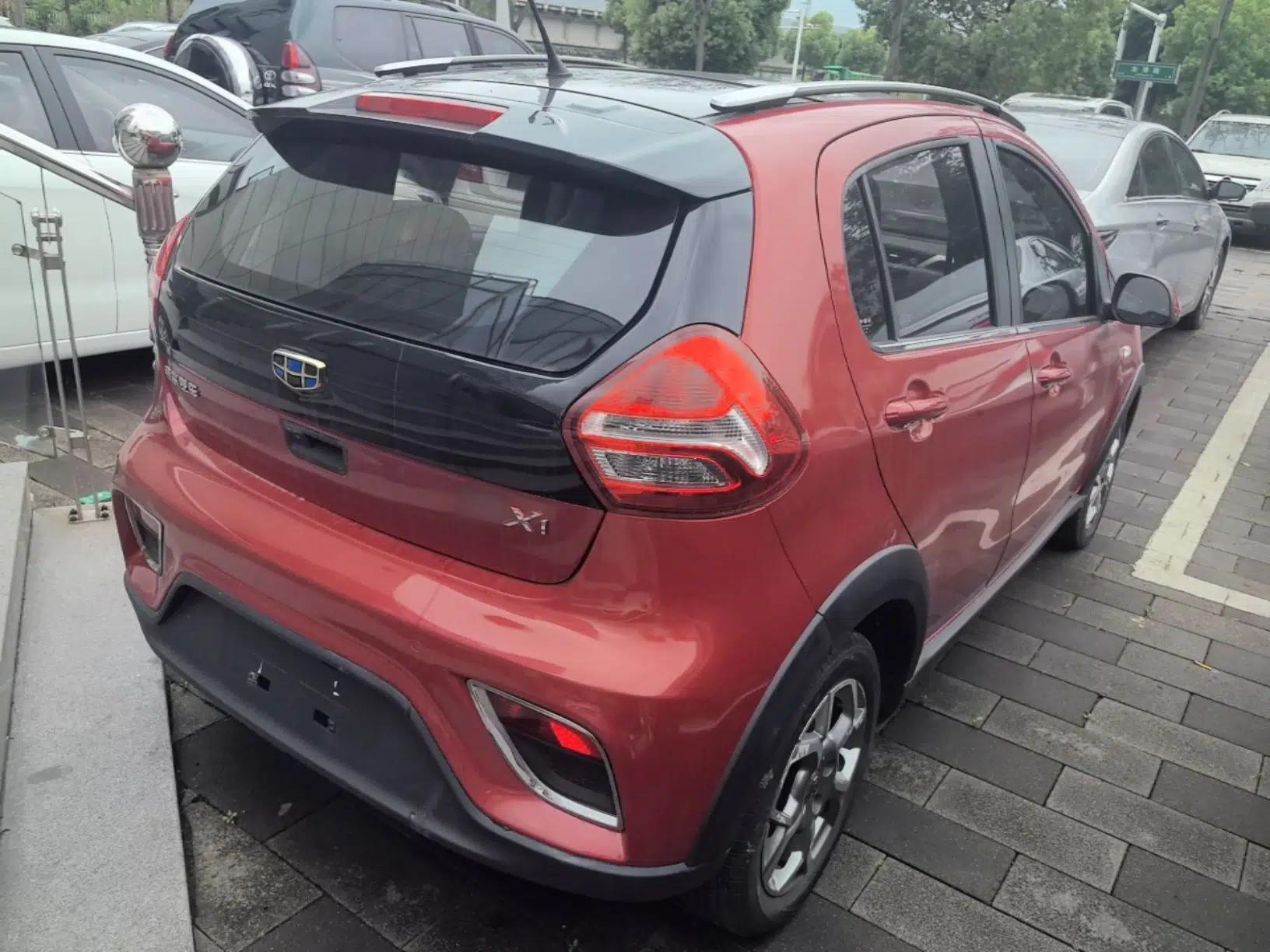 Geely Auto Vision X1 2017 1.3L Automatic Player Edition — миниатюра 6