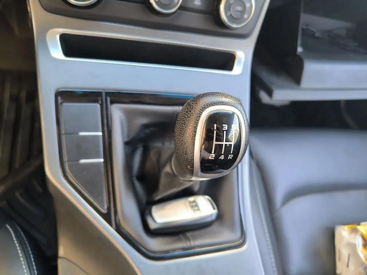 Geely Auto Vision S1 2019 Upgraded Model 1.5L Manual Elite Version — миниатюра 11