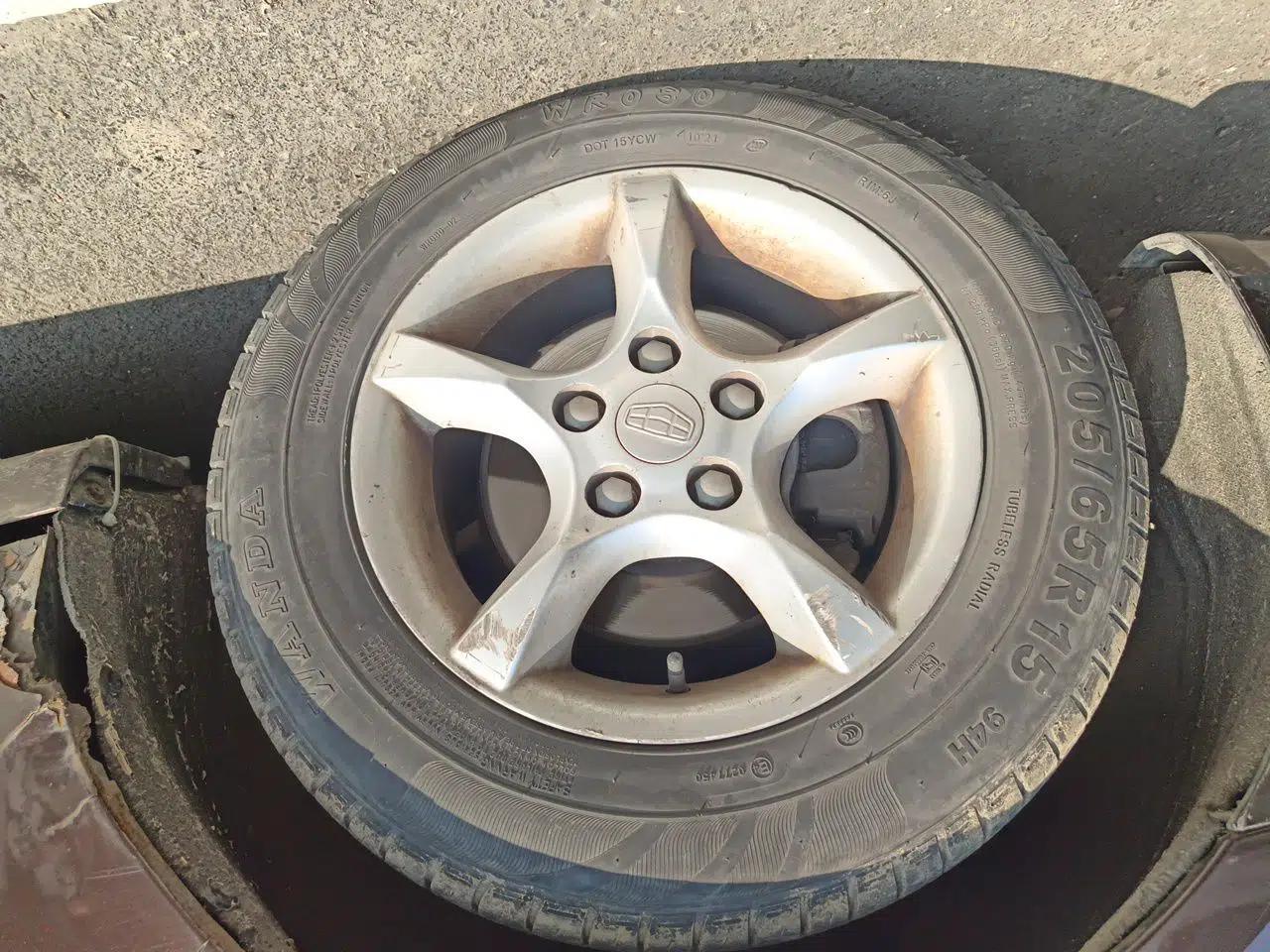 Geely Auto Classic Emgrand 2012 Sedan 1.5L Manual Chao Yue Huimin Model — миниатюра 8
