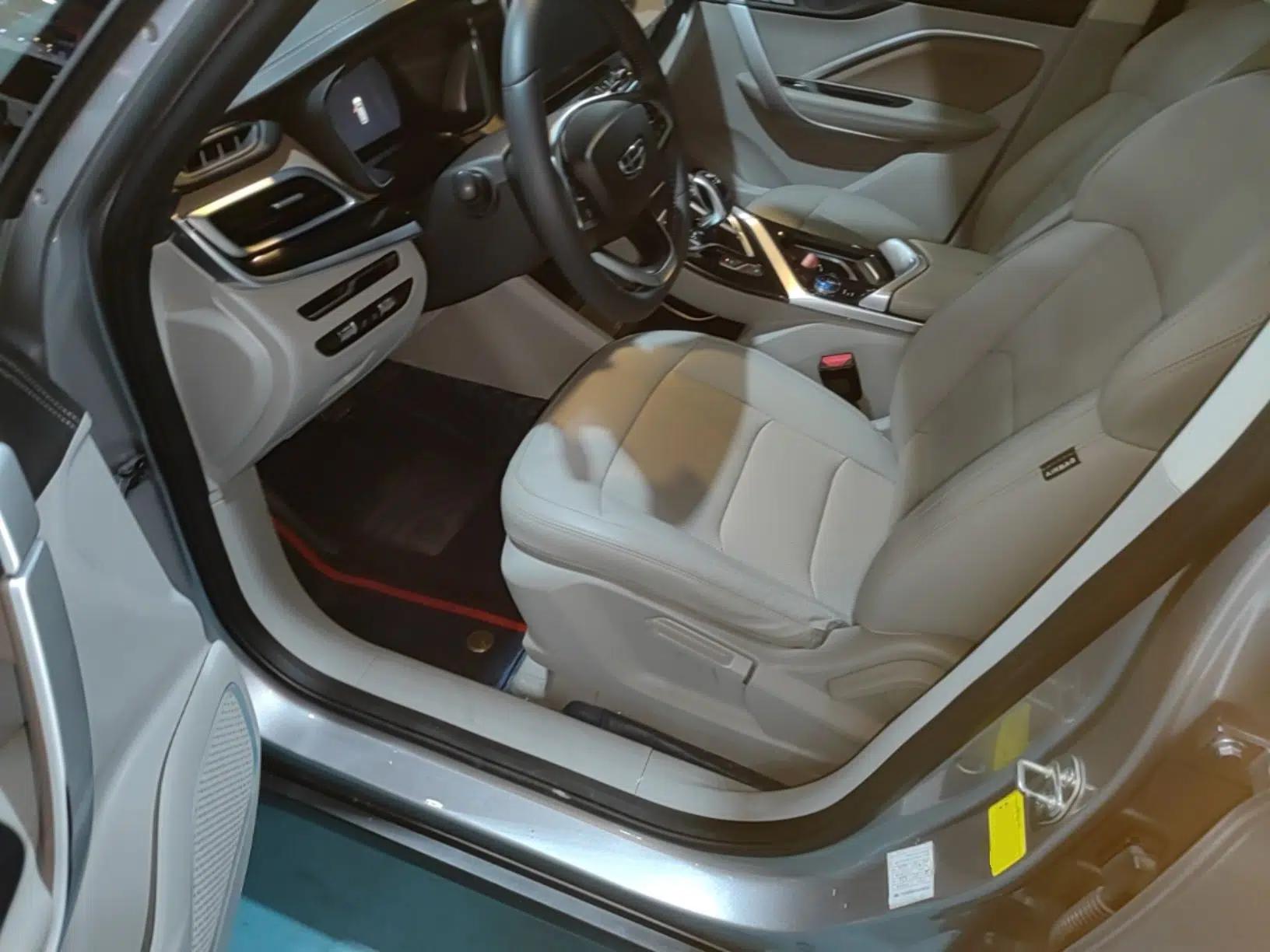Geely Auto Jiajie New Energy 2021 ePro 1.5TD PHEV Luxurious Edition — миниатюра 19