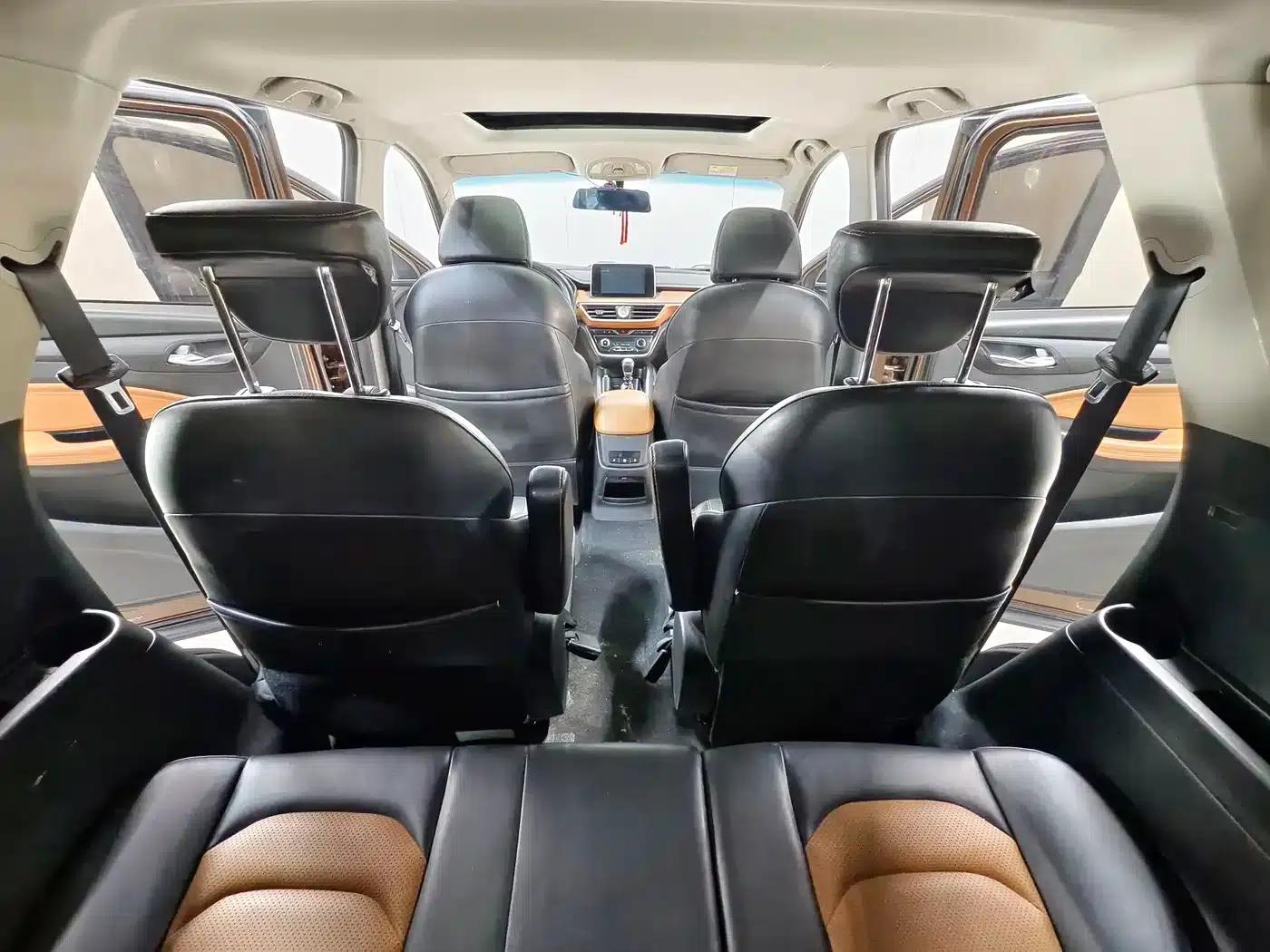 Wuling Hongguang S3 2018 1.5L Manual Deluxe Edition (National V Emission Standard) — миниатюра 11