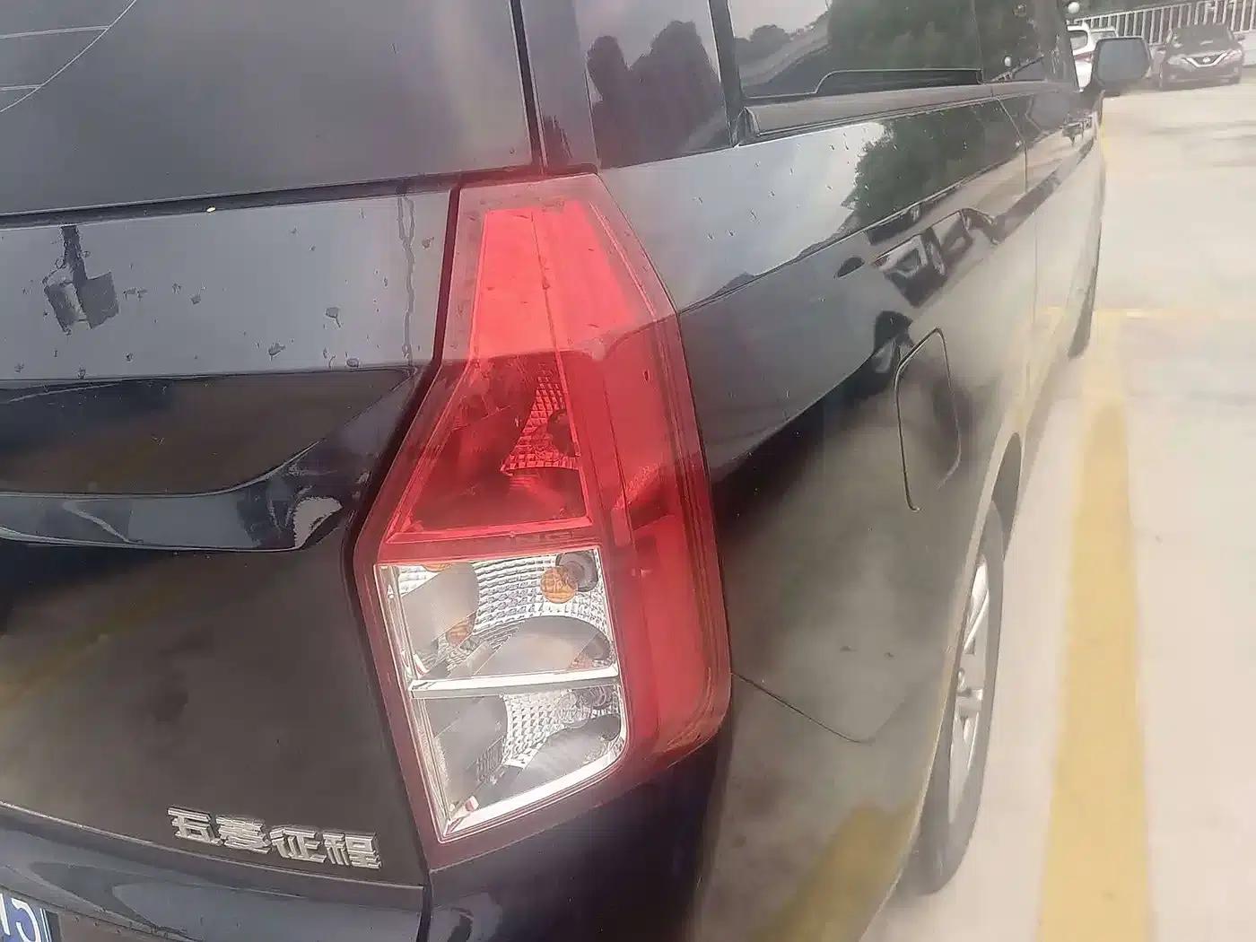 Wuling Journey 2021 1.5T Manual Deluxe Edition — миниатюра 13
