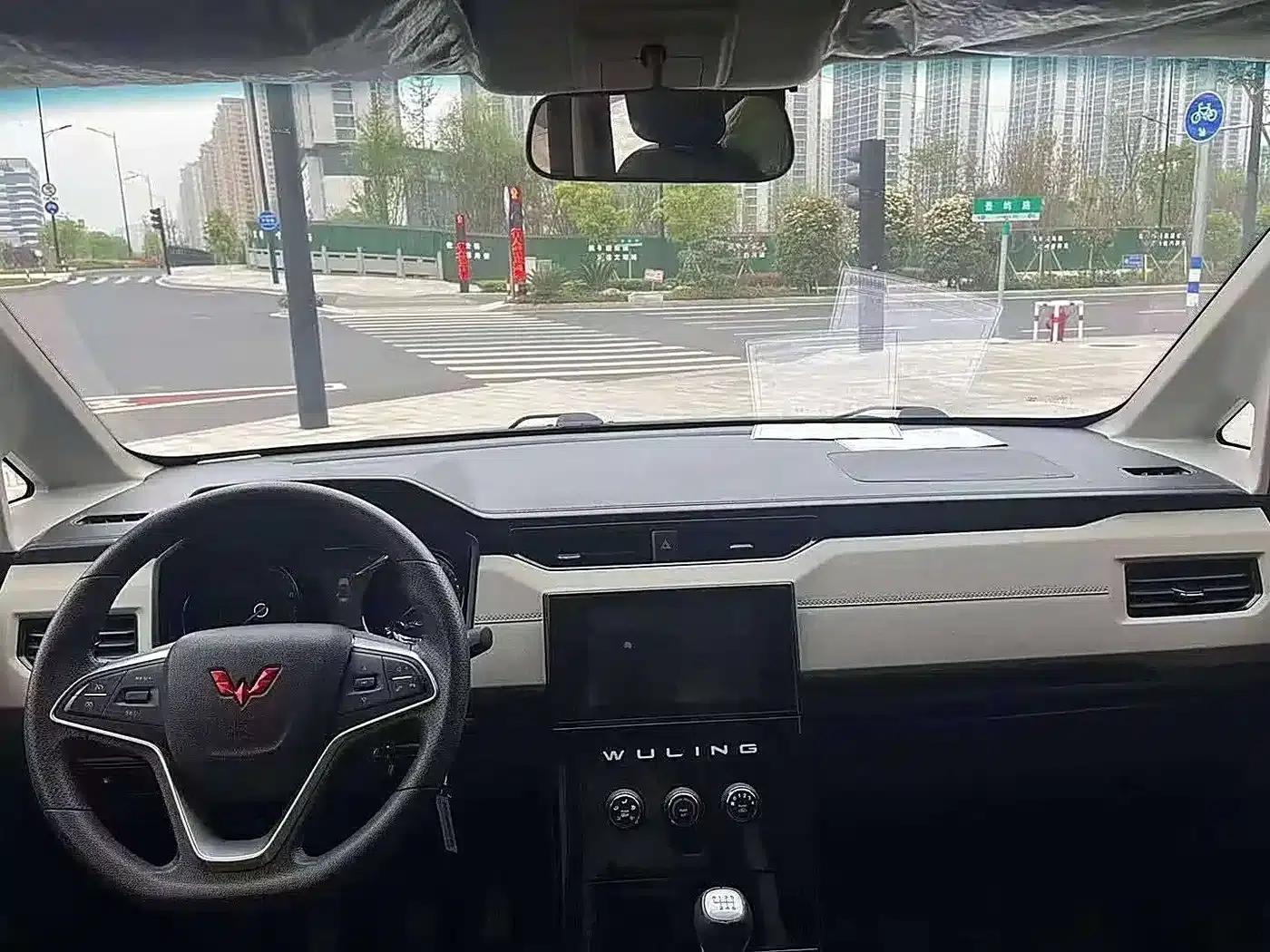 Wuling Journey 2021 1.5T Manual Deluxe Edition — миниатюра 6