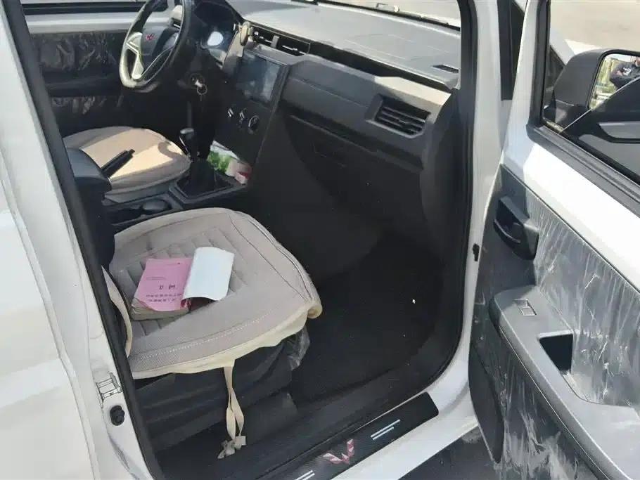 Wuling Journey 2022 2.0L Manual Entrepreneurial Model — миниатюра 8