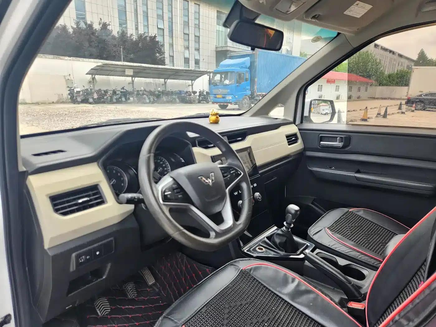 Wuling Hongguang PLUS 2019 1.5T Manual Deluxe 7-Seater — миниатюра 13