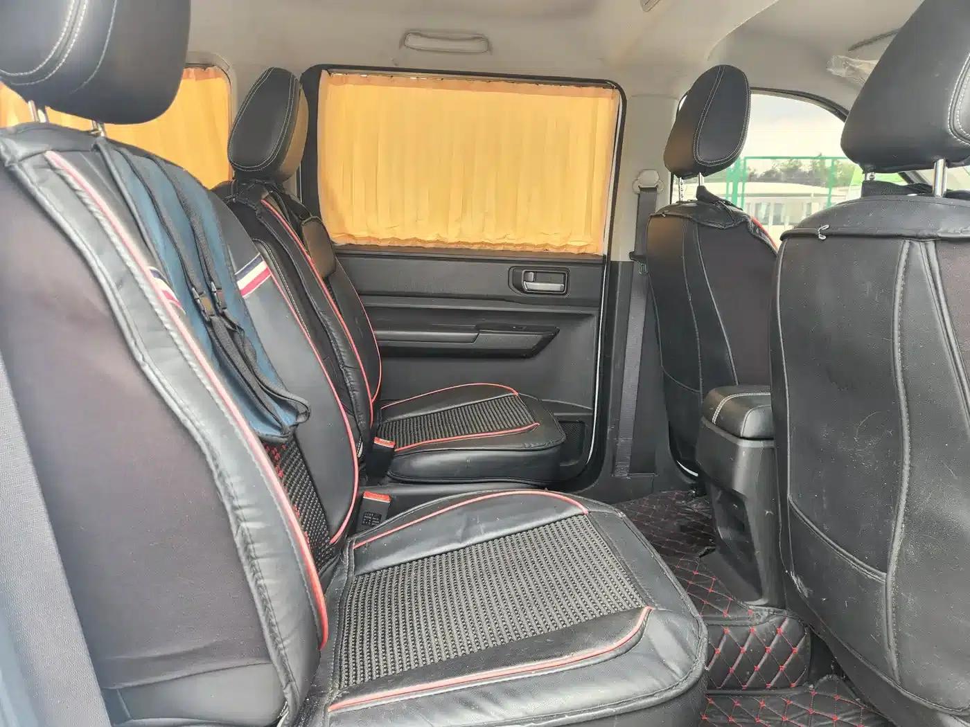 Wuling Hongguang PLUS 2019 1.5T Manual Deluxe 7-Seater — миниатюра 9