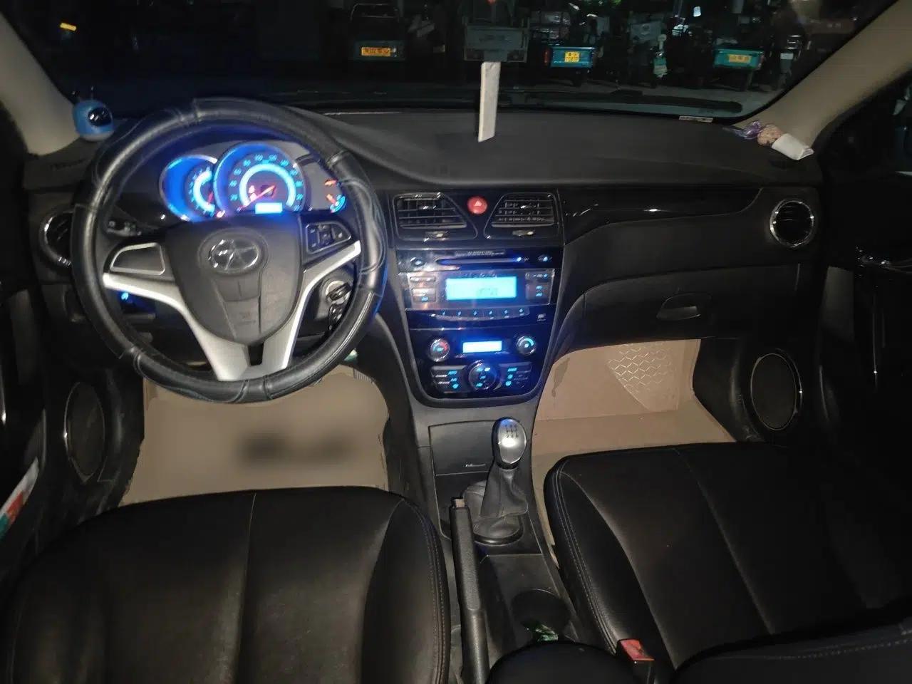 JAC Group Heyue 2012 1.5L Manual Luxury Sport Edition — миниатюра 10