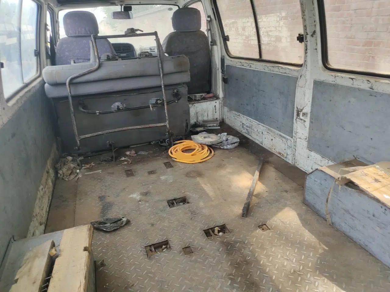Jinbei Hiace 2014 2.0L Fifth-Generation Xiangyun Comfort Type 1 4G20C — миниатюра 18