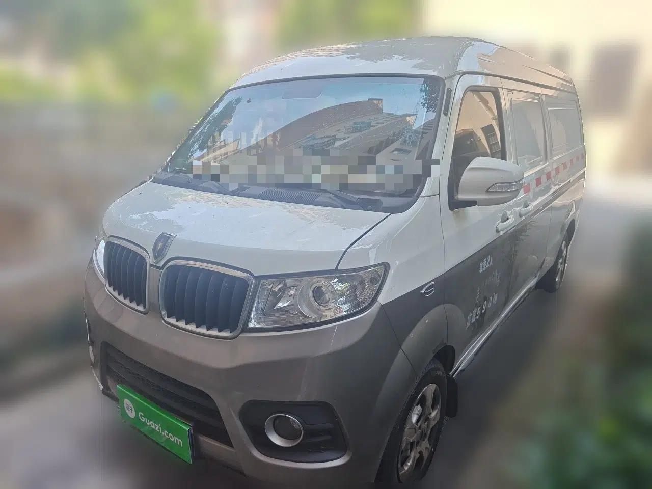 Jinbei New Hiace X30L 2018 1.5L Box Truck Wealth Edition DLCG14 — миниатюра 1