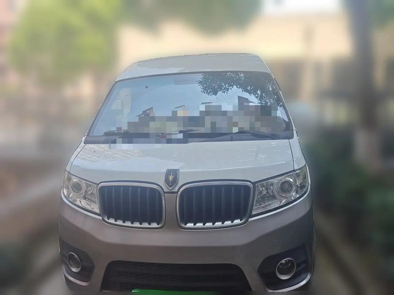 Jinbei New Hiace X30L 2018 1.5L Box Truck Wealth Edition DLCG14 — миниатюра 2
