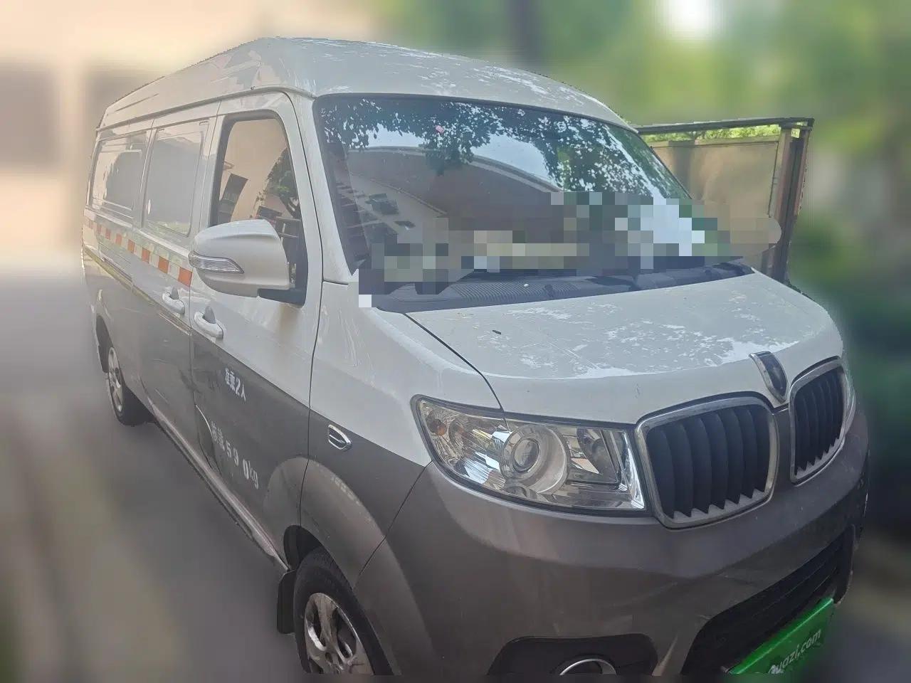 Jinbei New Hiace X30L 2018 1.5L Box Truck Wealth Edition DLCG14 — миниатюра 3