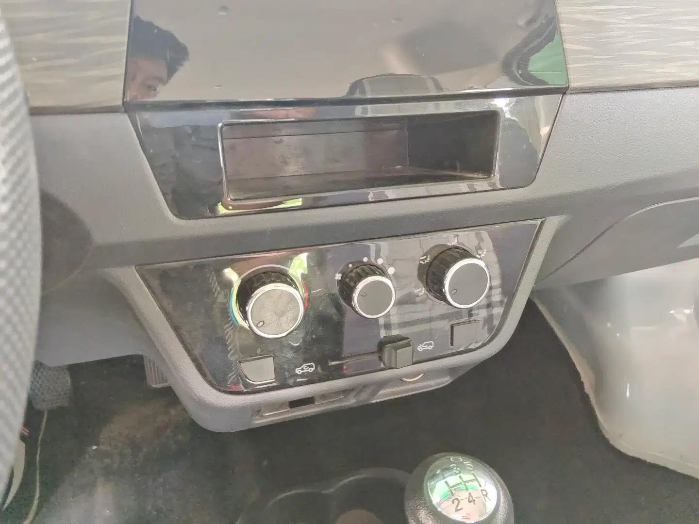 Jinbei Hiace X30 2023 1.5L Super-Comfortable Passenger Van 5/6/7-Seater Non-Air-Conditioned Version Model SWC15M — миниатюра 14