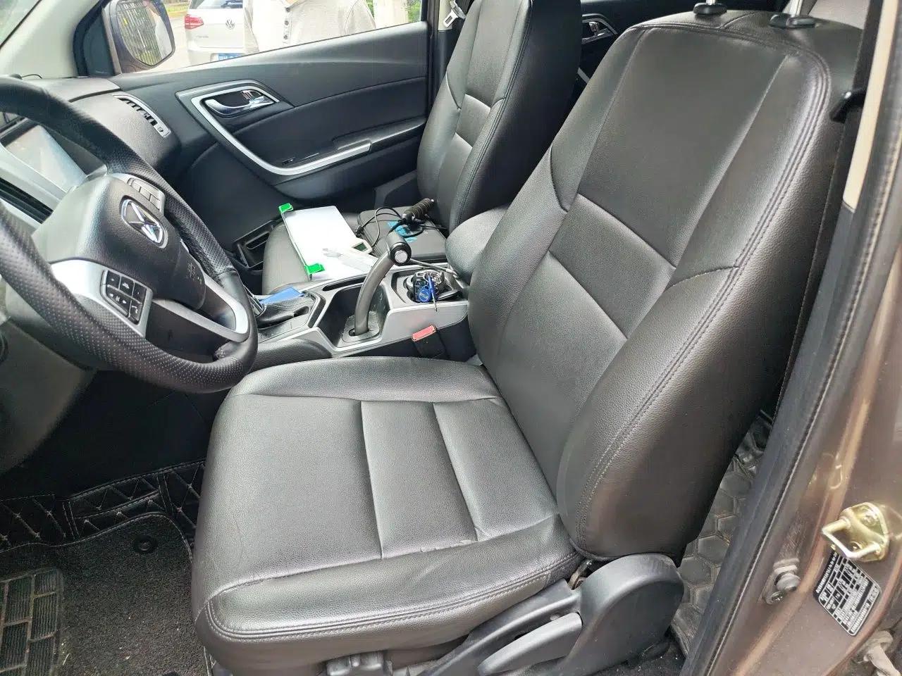 JMC Yusheng S350 2014 2.4T Automatic 2WD Diesel Luxury Version with Sunroof 5 Seats — миниатюра 16