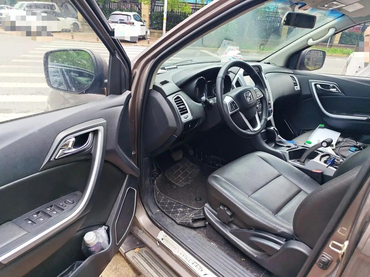JMC Yusheng S350 2014 2.4T Automatic 2WD Diesel Luxury Version with Sunroof 5 Seats — миниатюра 17