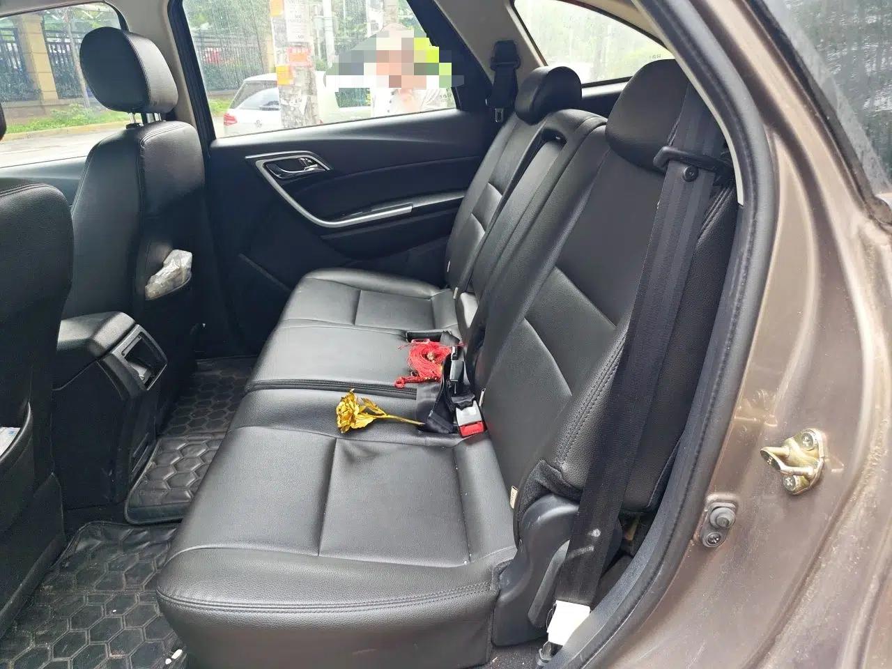 JMC Yusheng S350 2014 2.4T Automatic 2WD Diesel Luxury Version with Sunroof 5 Seats — миниатюра 18