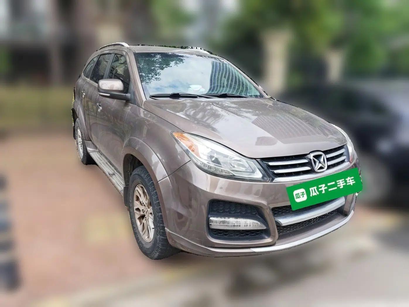 JMC Yusheng S350 2014 2.4T Automatic 2WD Diesel Luxury Version with Sunroof 5 Seats — миниатюра 3
