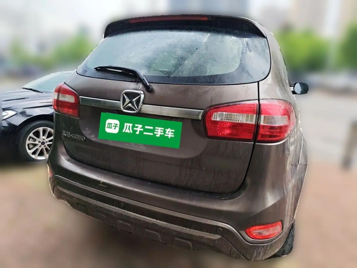 JMC Yusheng S350 2014 2.4T Automatic 2WD Diesel Luxury Version with Sunroof 5 Seats — миниатюра 5