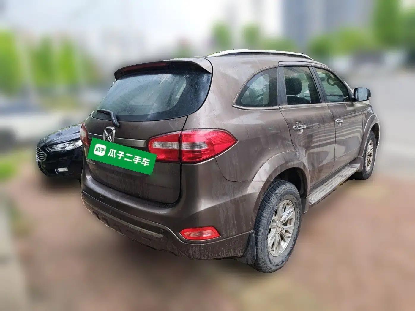 JMC Yusheng S350 2014 2.4T Automatic 2WD Diesel Luxury Version with Sunroof 5 Seats — миниатюра 6