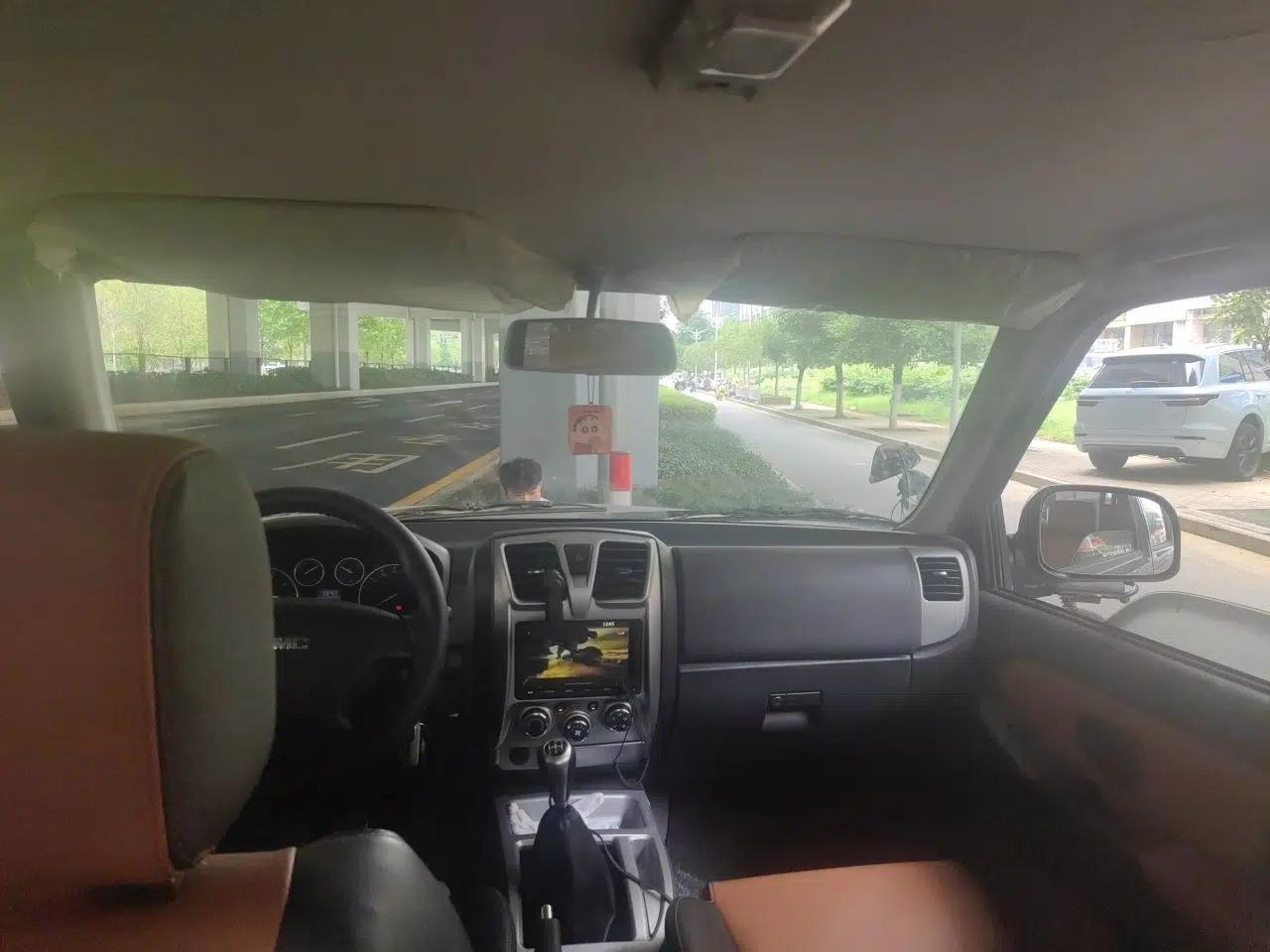 JMC Baodian 2018 2.9T New Value-Packed Two-Wheel-Drive Diesel Comfort Version with Extended Cargo Bed – JX4D30B5L — миниатюра 19
