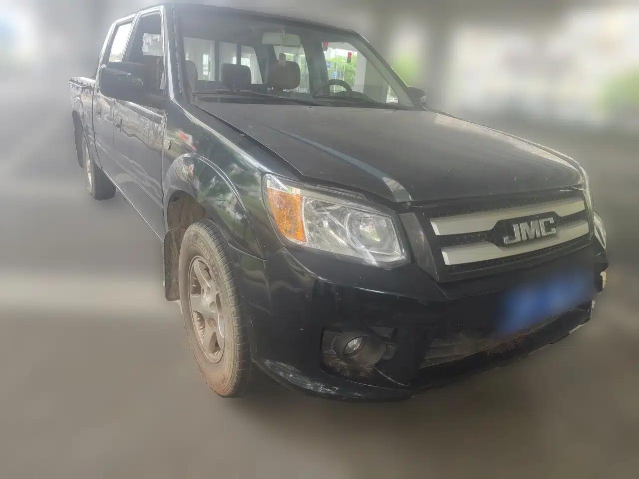 JMC Baodian 2018 2.9T New Value-Packed Two-Wheel-Drive Diesel Comfort Version with Extended Cargo Bed – JX4D30B5L — миниатюра 3