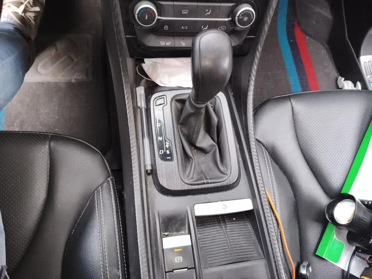 JMC Yusheng S330 2016 1.5L GTDi Automatic Two-Wheel Drive Prestige Edition — миниатюра 15