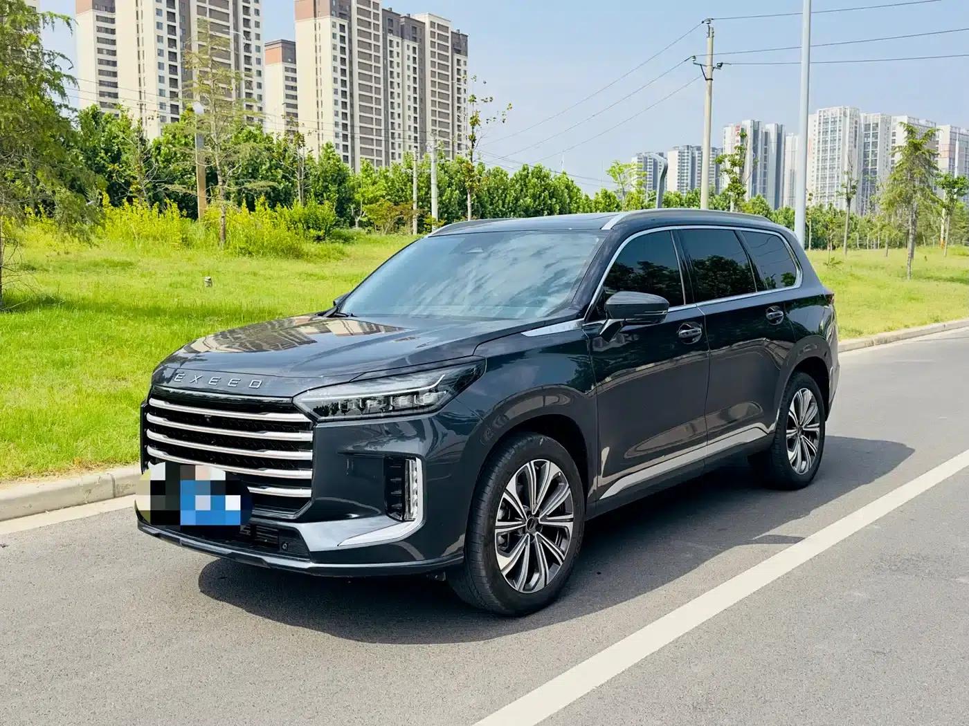 Starlight Moon 2025 400T 4WD Star Edition 7-Seater — миниатюра 1