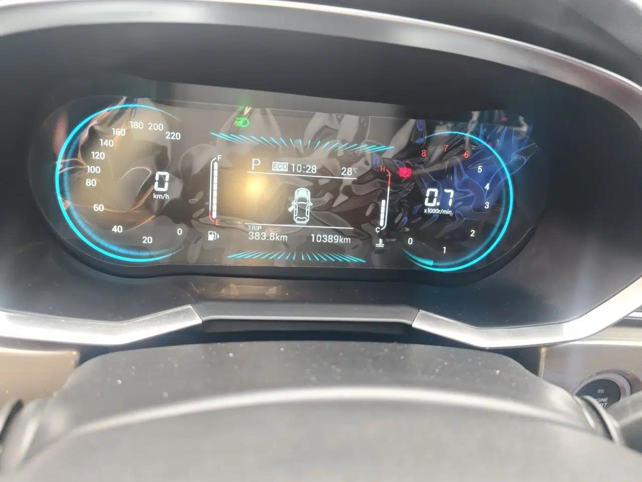 JETOUR X70 2024 1.5T DCT Glory PRO 5-Seater — миниатюра 13
