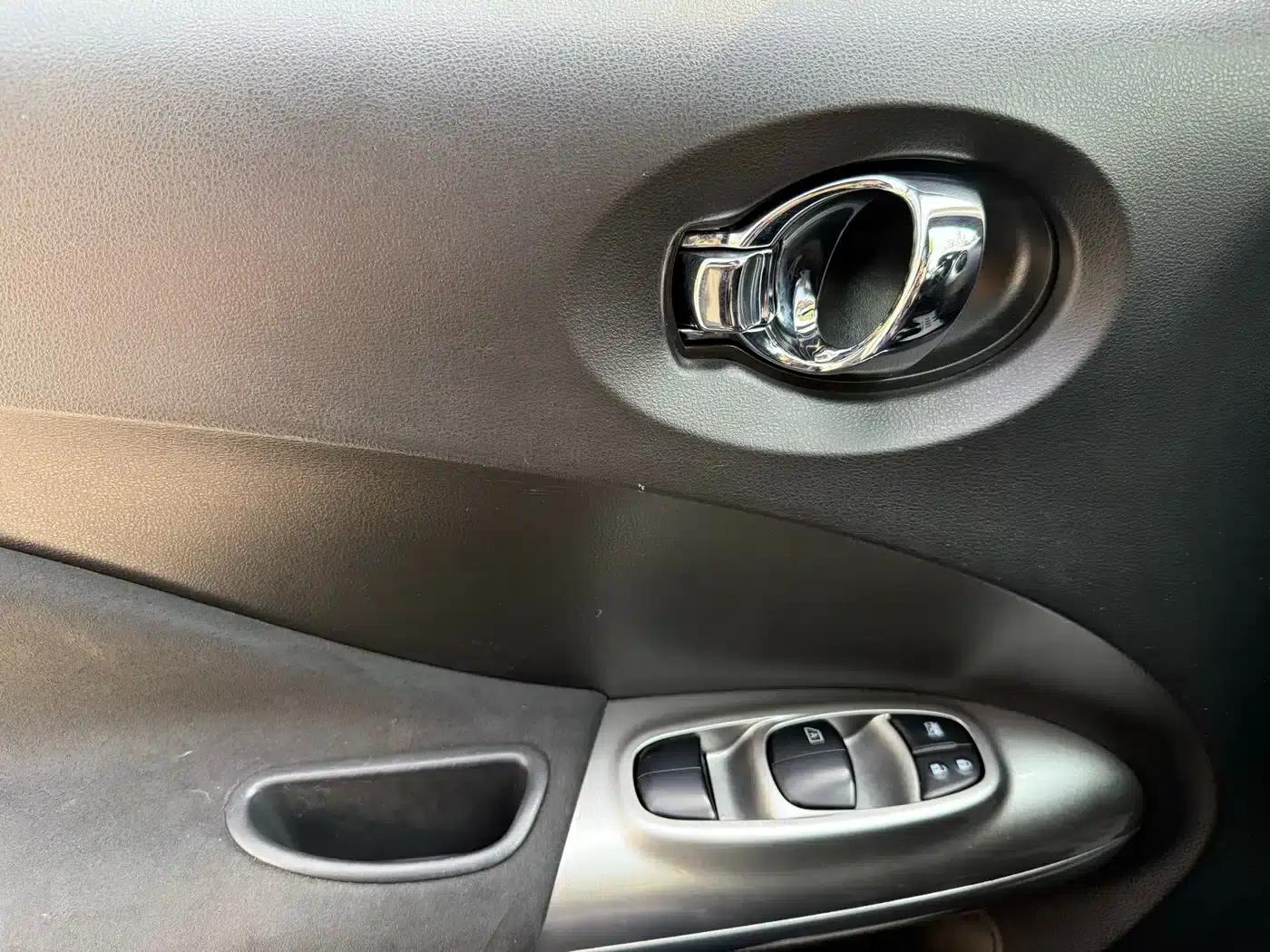Infiniti ESQ 2014 1.6L Sporty Edition — миниатюра 17